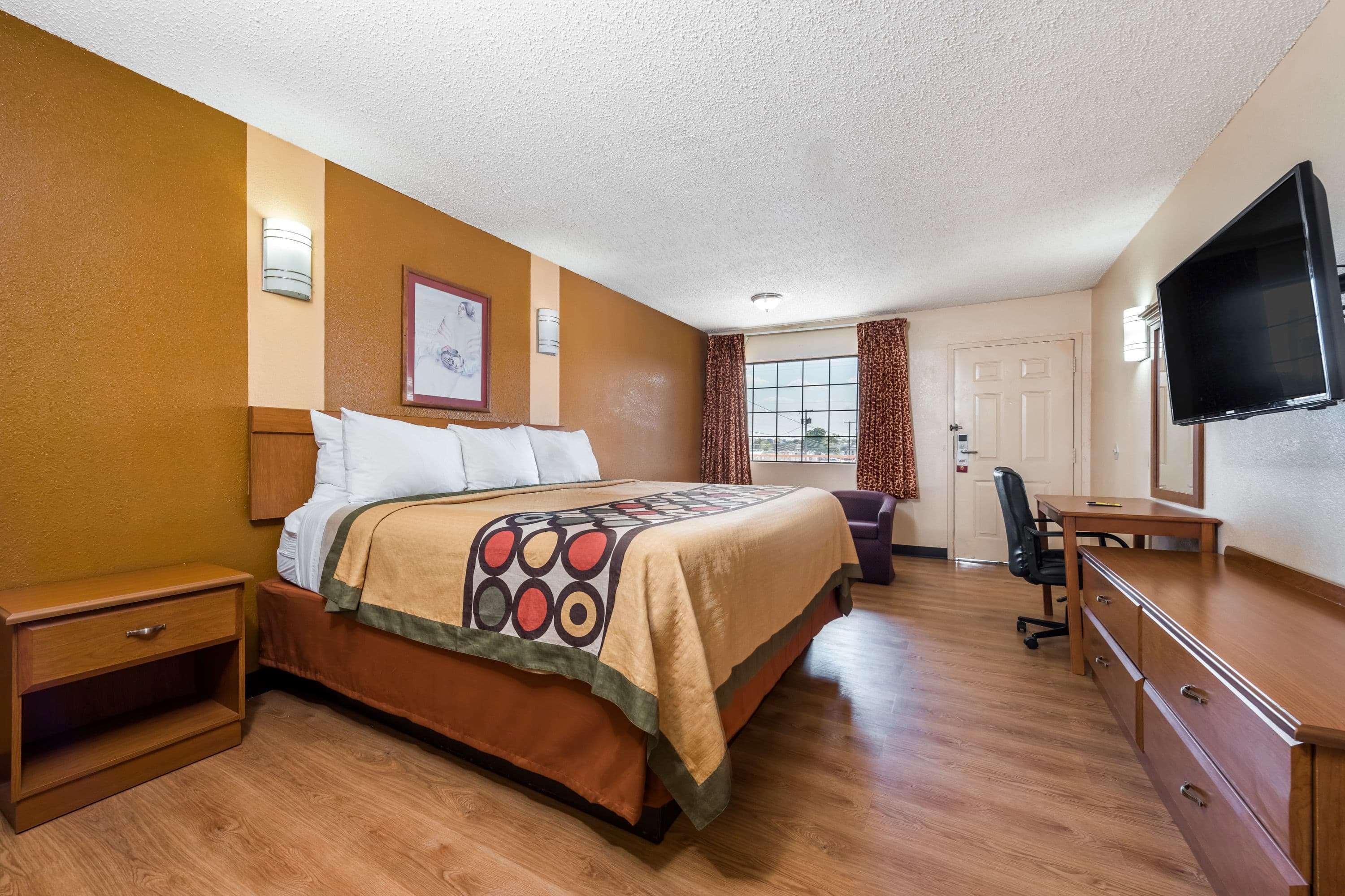 Super 8 By Wyndham Waco/Mall Area Tx Exterior photo